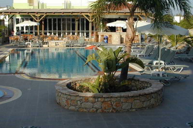 Vickys Studios Faliraki Rhodes City Exterior foto