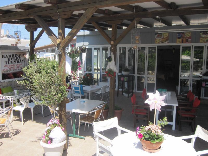 Vickys Studios Faliraki Rhodes City Exterior foto