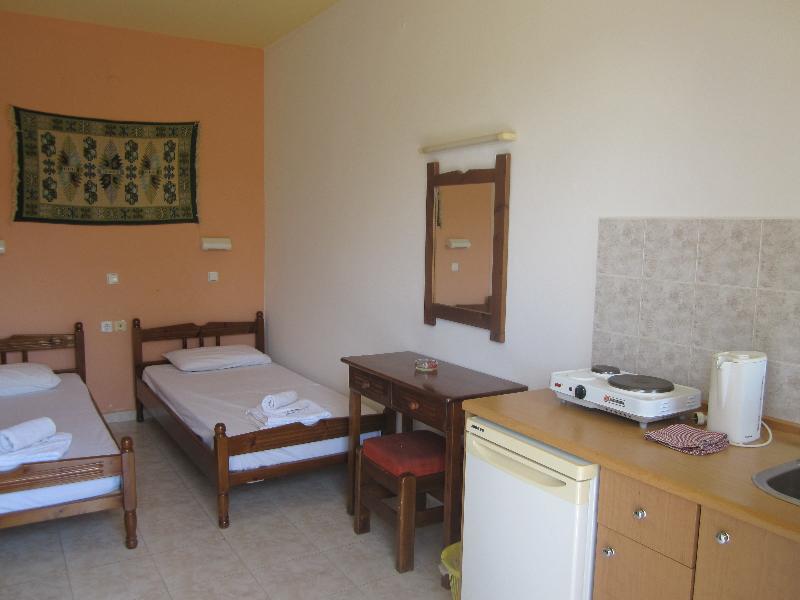 Vickys Studios Faliraki Rhodes City Exterior foto