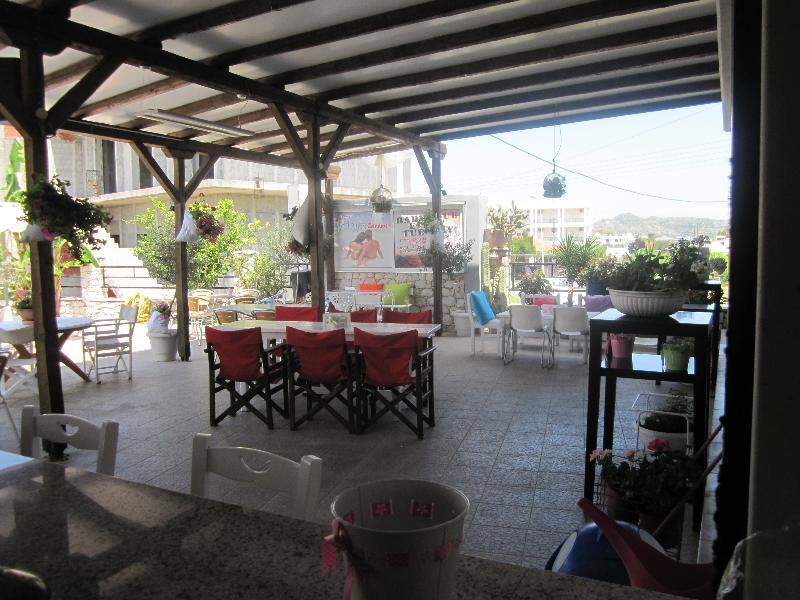 Vickys Studios Faliraki Rhodes City Exterior foto